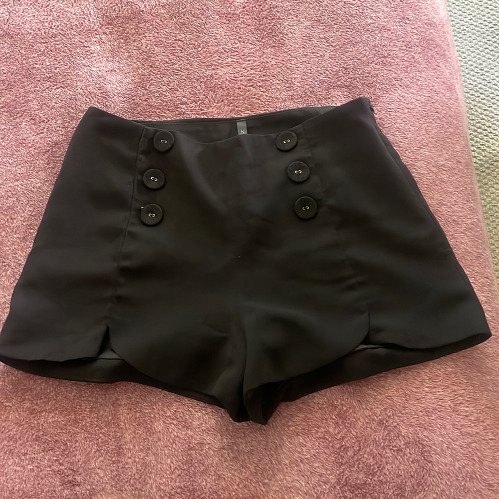 Zinga M black shorts